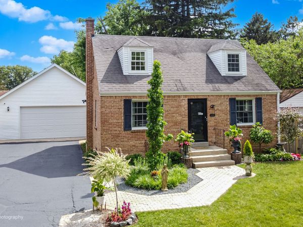 2211 N Bonnie Brook Lane , Waukegan, IL 60087