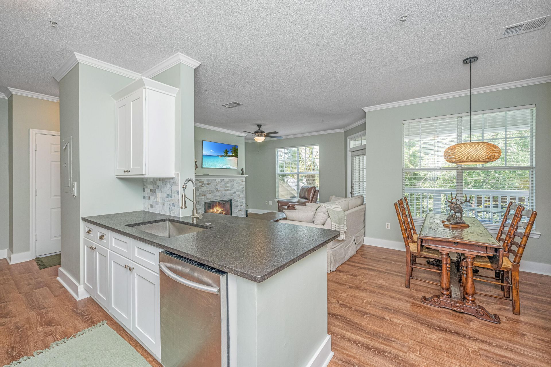 45 Sycamore Avenue Photo 23