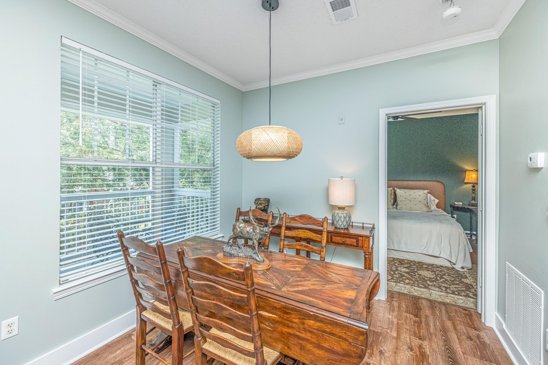 45 Sycamore Avenue Photo 24