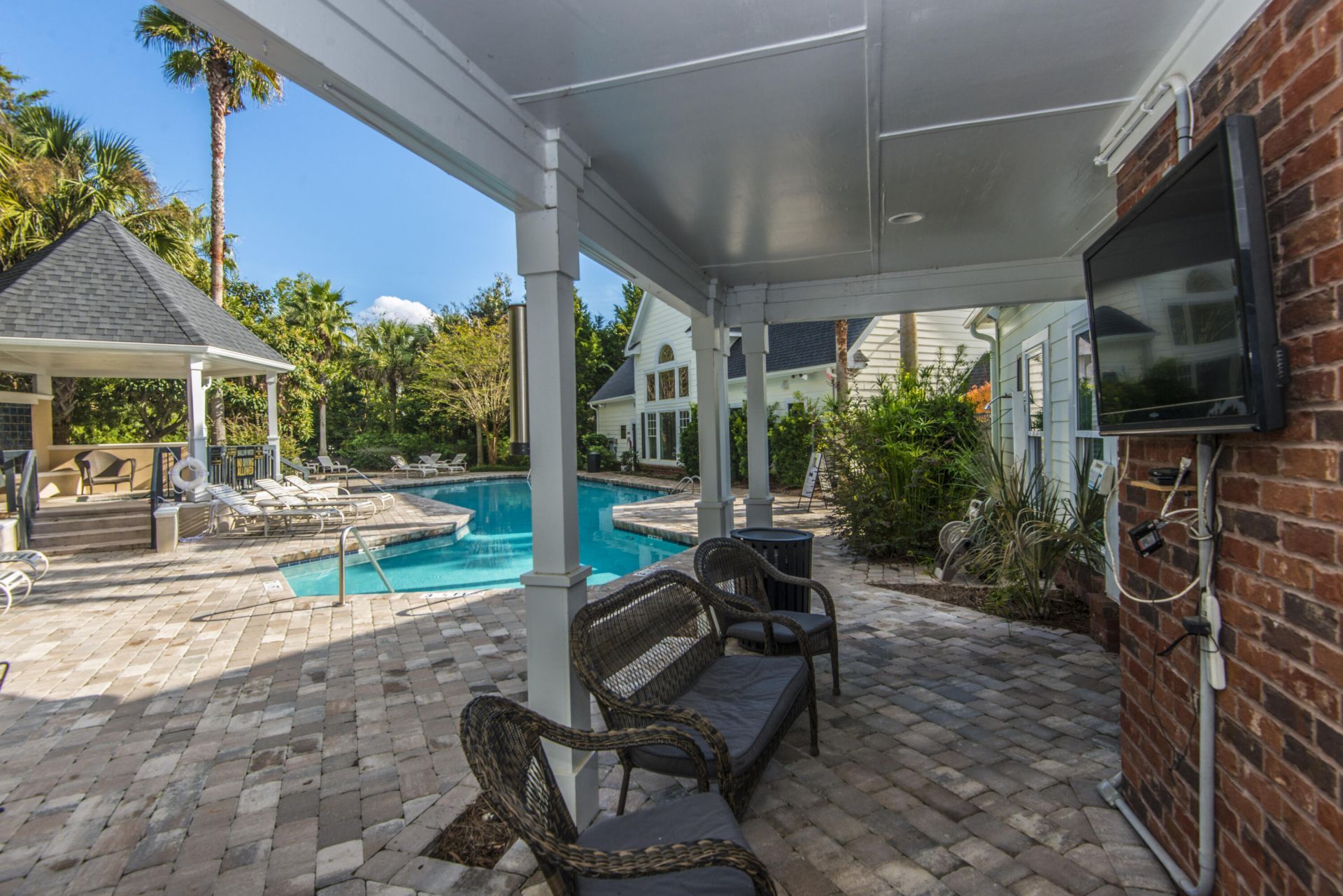 45 Sycamore Avenue Photo 45