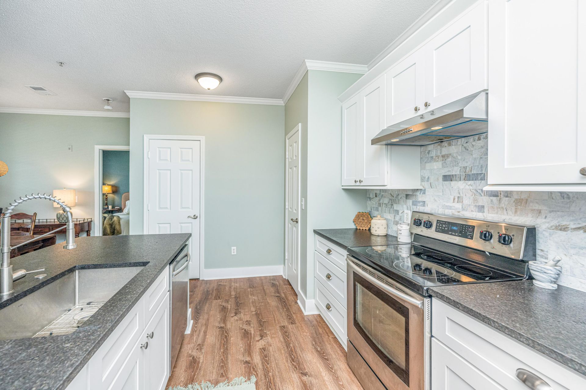45 Sycamore Avenue Photo 6