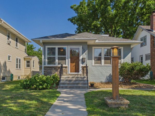 1751 Berkeley Avenue, Saint Paul, MN 55105
