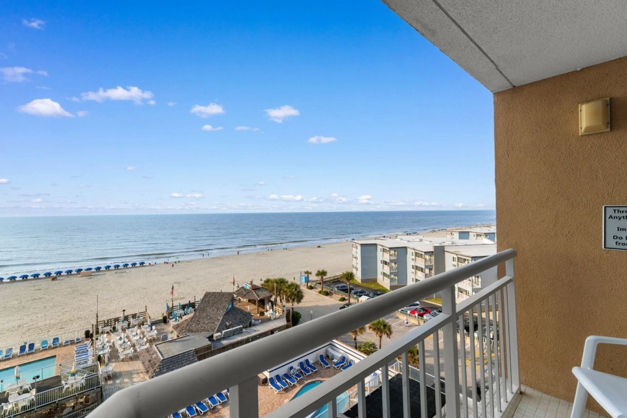 9550 Shore Dr. Photo 27