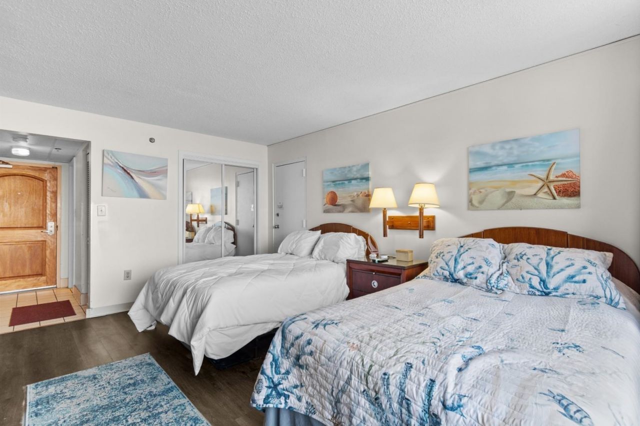 9550 Shore Dr. Photo 6