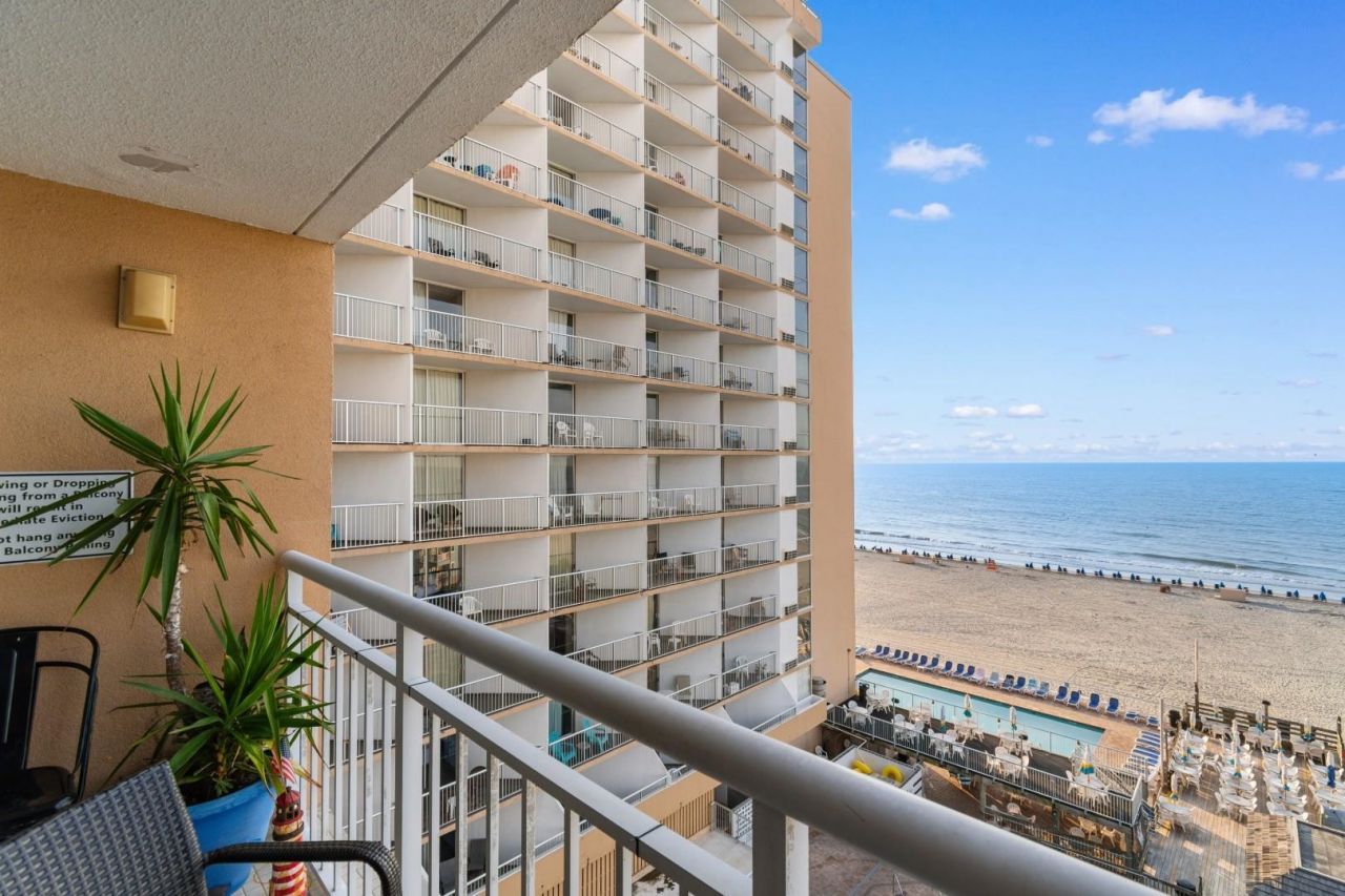 9550 Shore Dr. Photo 8