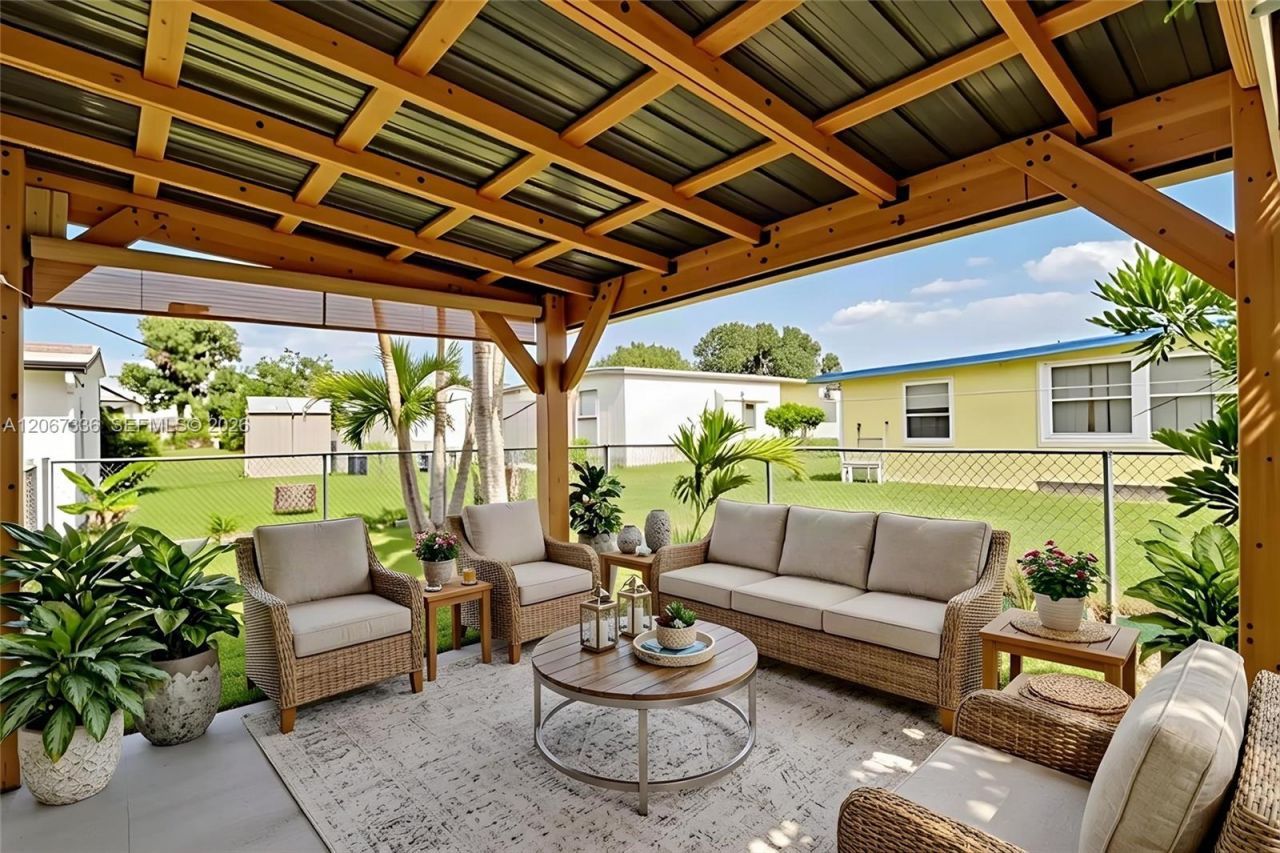 7128 SE Seahawk St, Hobe Sound, FL 33455 Photo