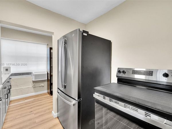 31 NE 53rd St , Miami, FL 33137
