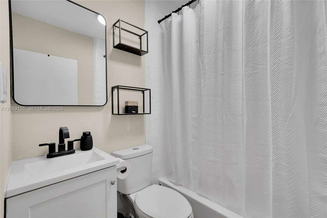 31 NE 53rd St, Miami, FL 33137 Photo