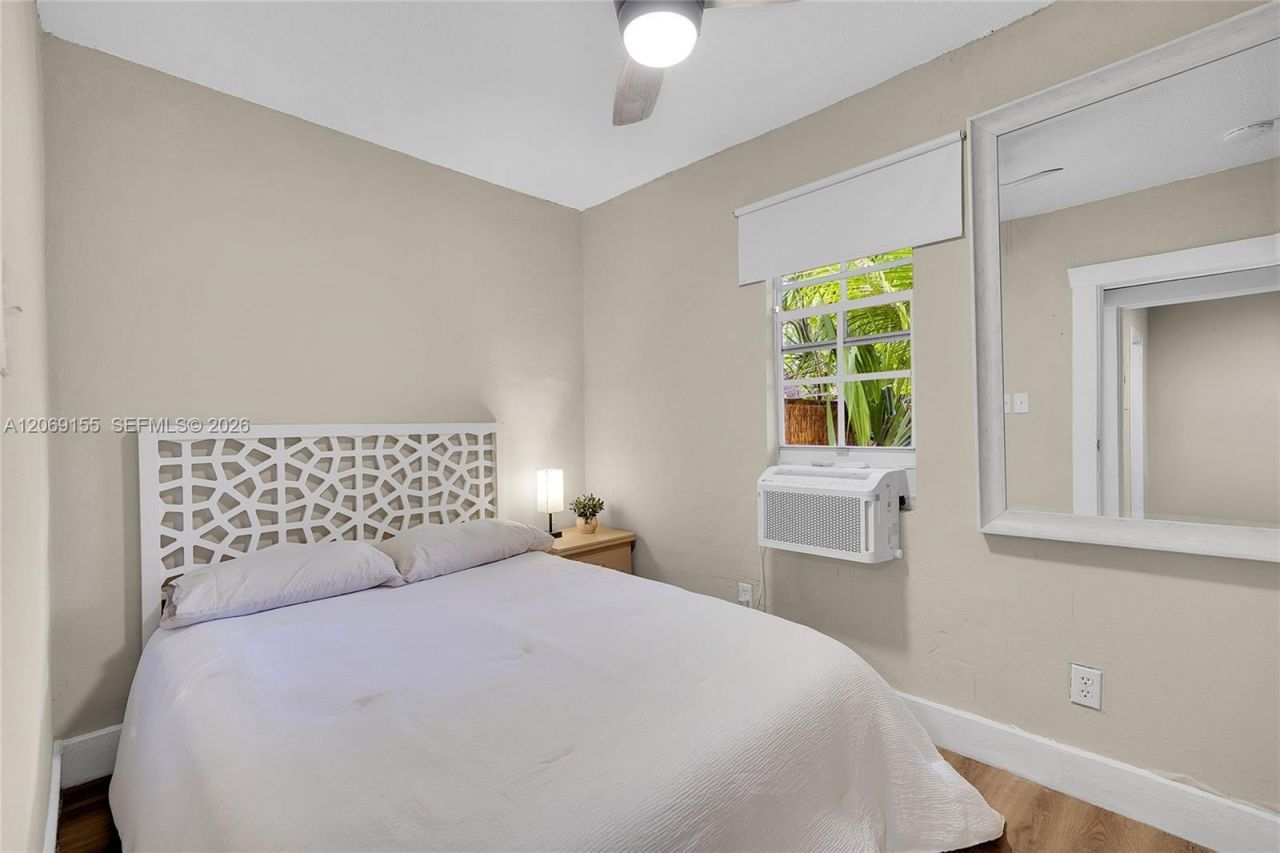 31 NE 53rd St, Miami, FL 33137 Photo