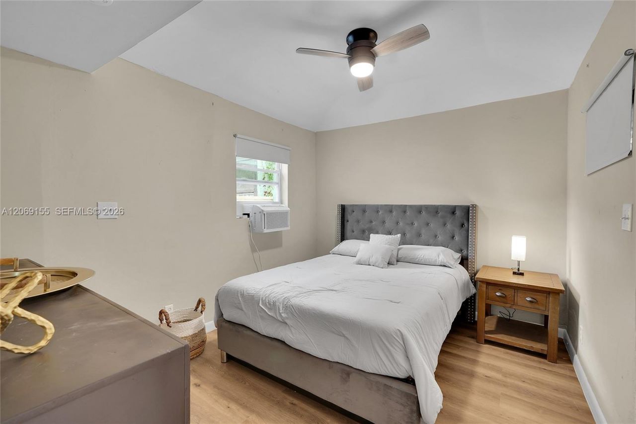 31 NE 53rd St, Miami, FL 33137 Photo