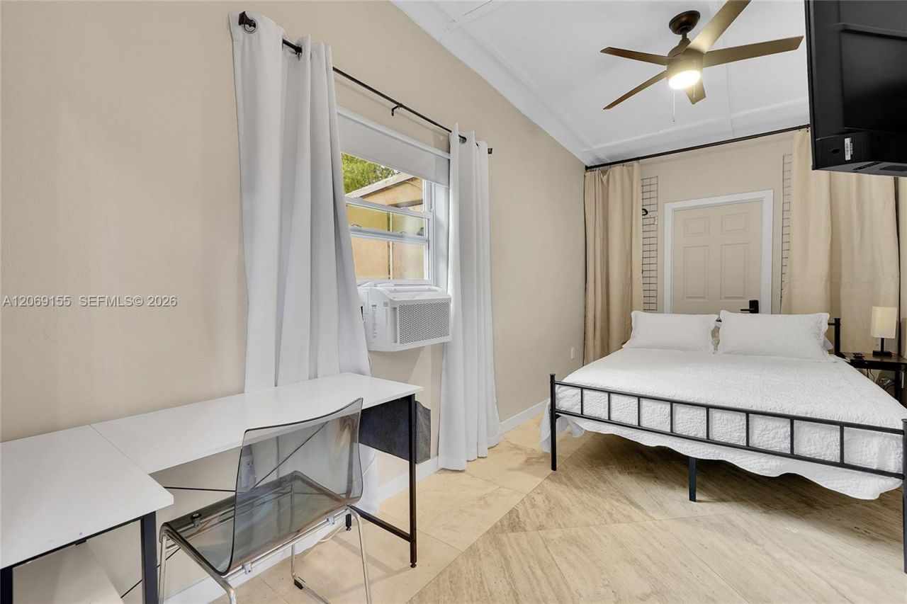 31 NE 53rd St, Miami, FL 33137 Photo