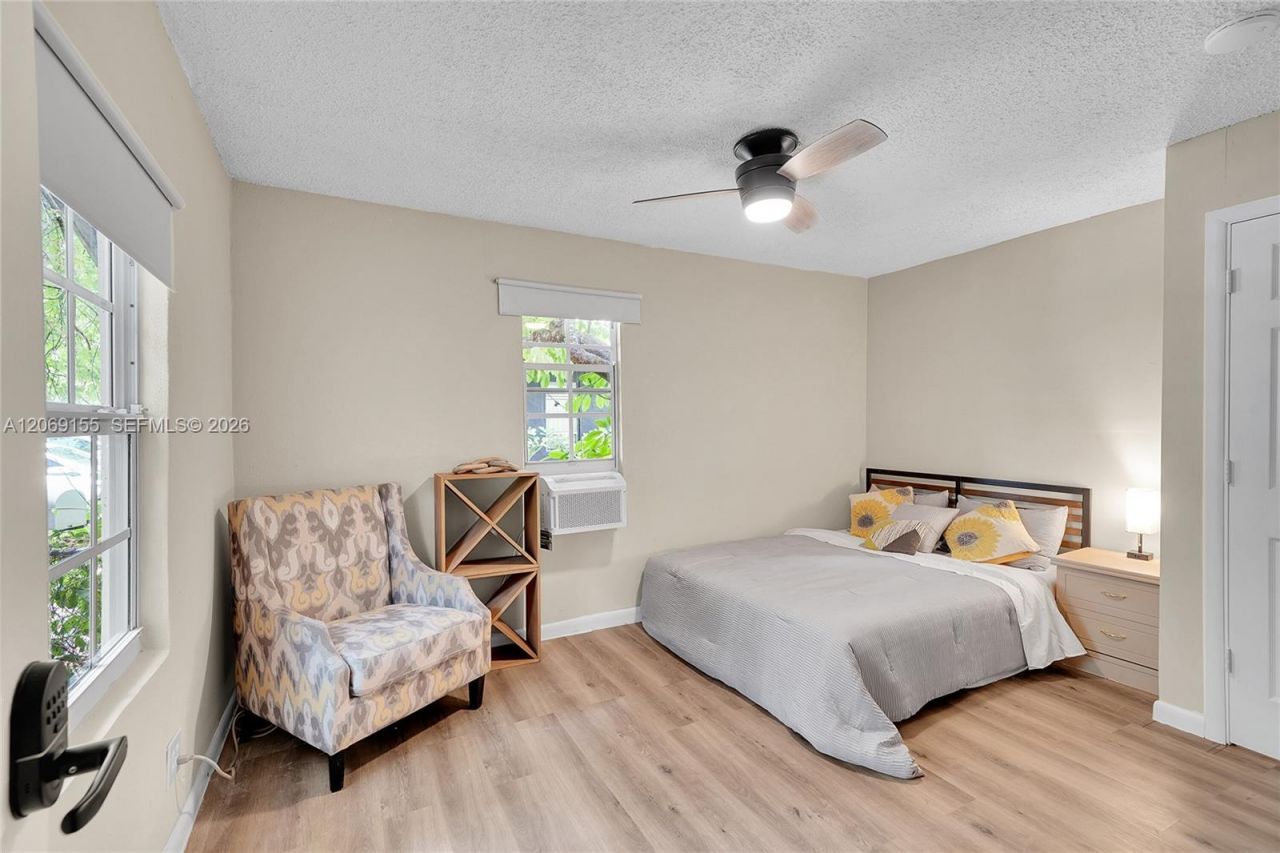 31 NE 53rd St, Miami, FL 33137 Photo