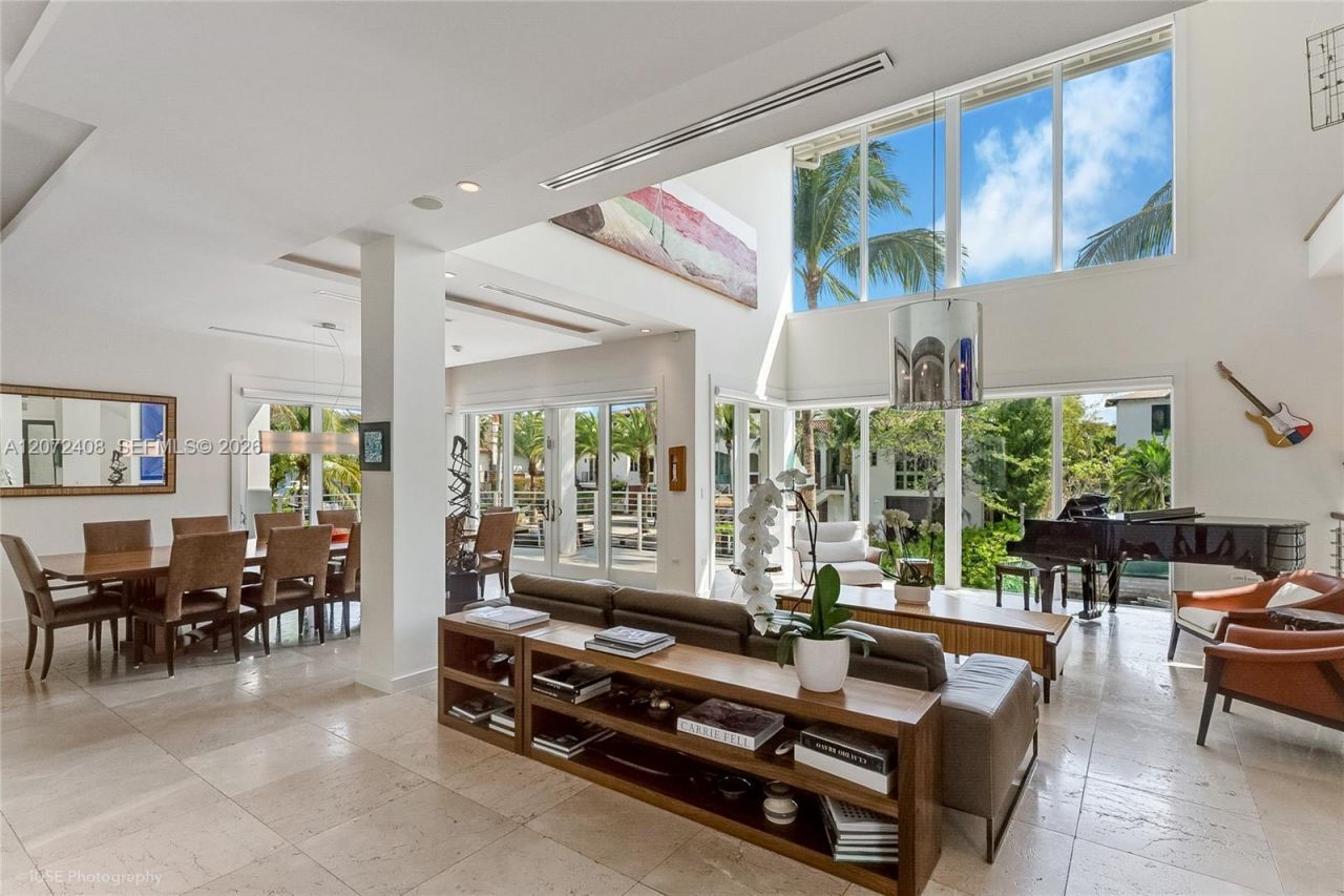 3835 Carole Ct, Miami, FL 33133 Photo