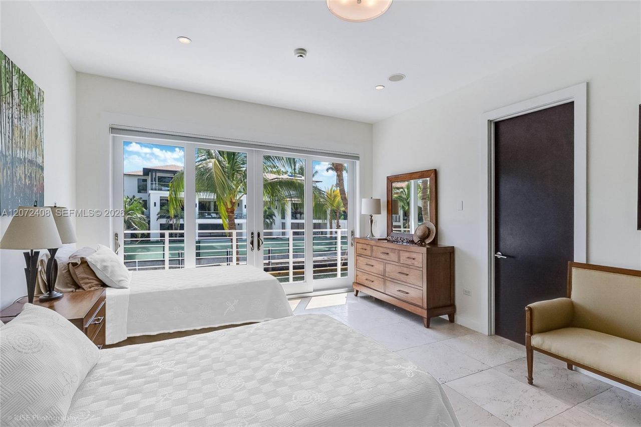 3835 Carole Ct, Miami, FL 33133 Photo