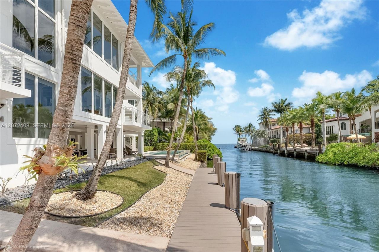 3835 Carole Ct, Miami, FL 33133 Photo