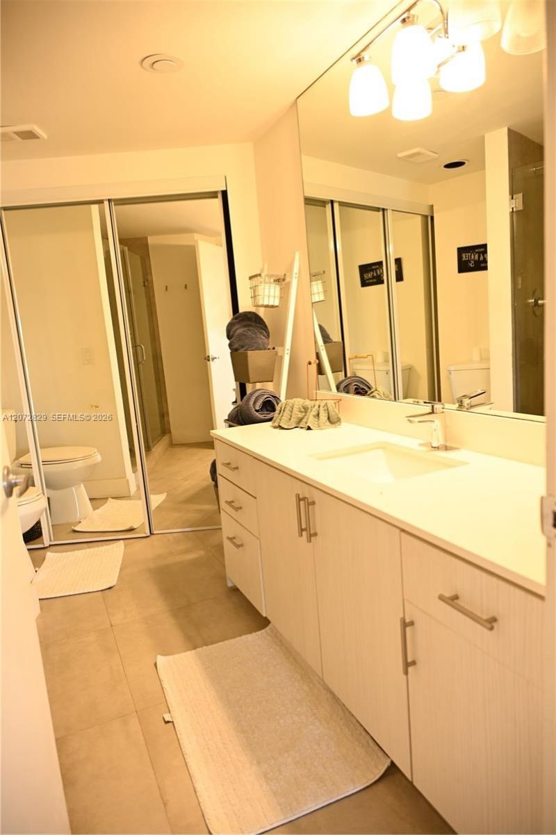 1000 E Island Blvd, Unit 303, Aventura, FL 33160 Photo