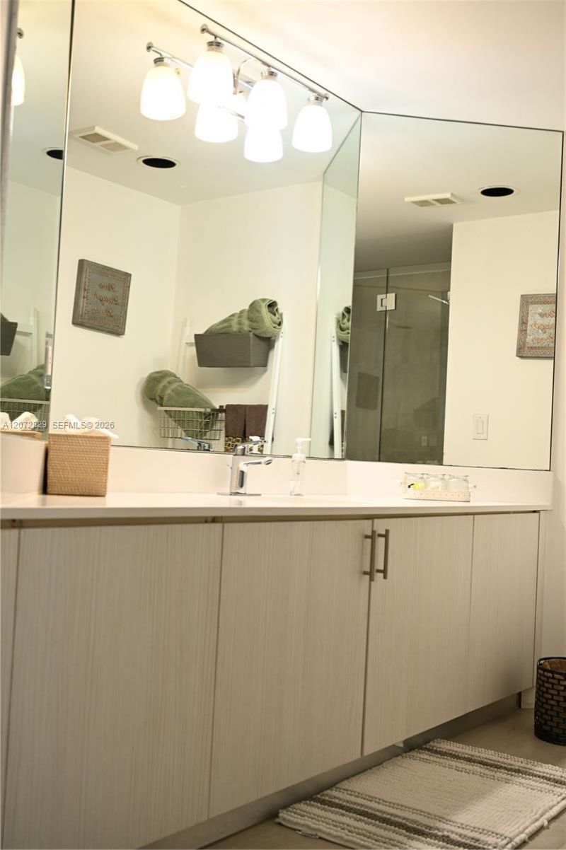1000 E Island Blvd, Unit 303, Aventura, FL 33160 Photo
