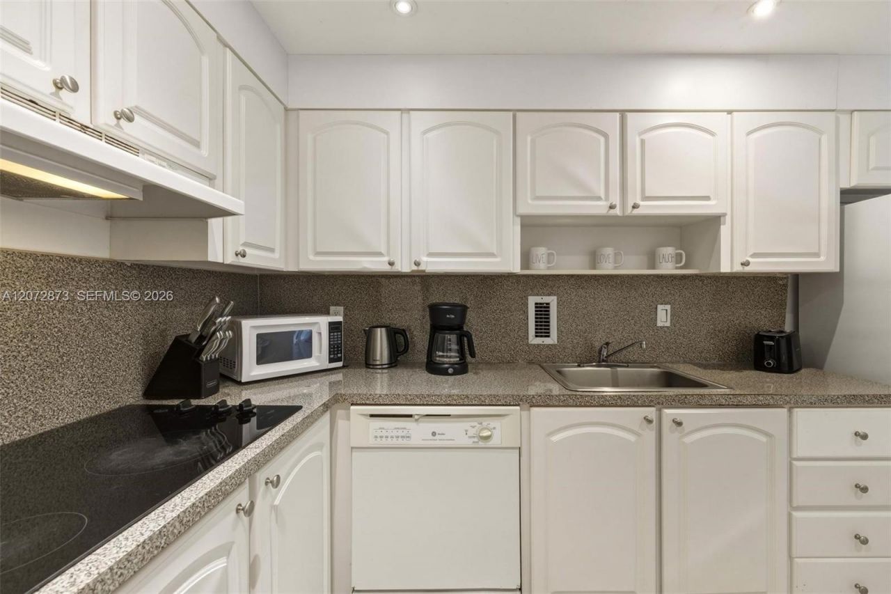 3901 S Ocean Dr , Unit 3E, Hollywood, FL 33019 Photo