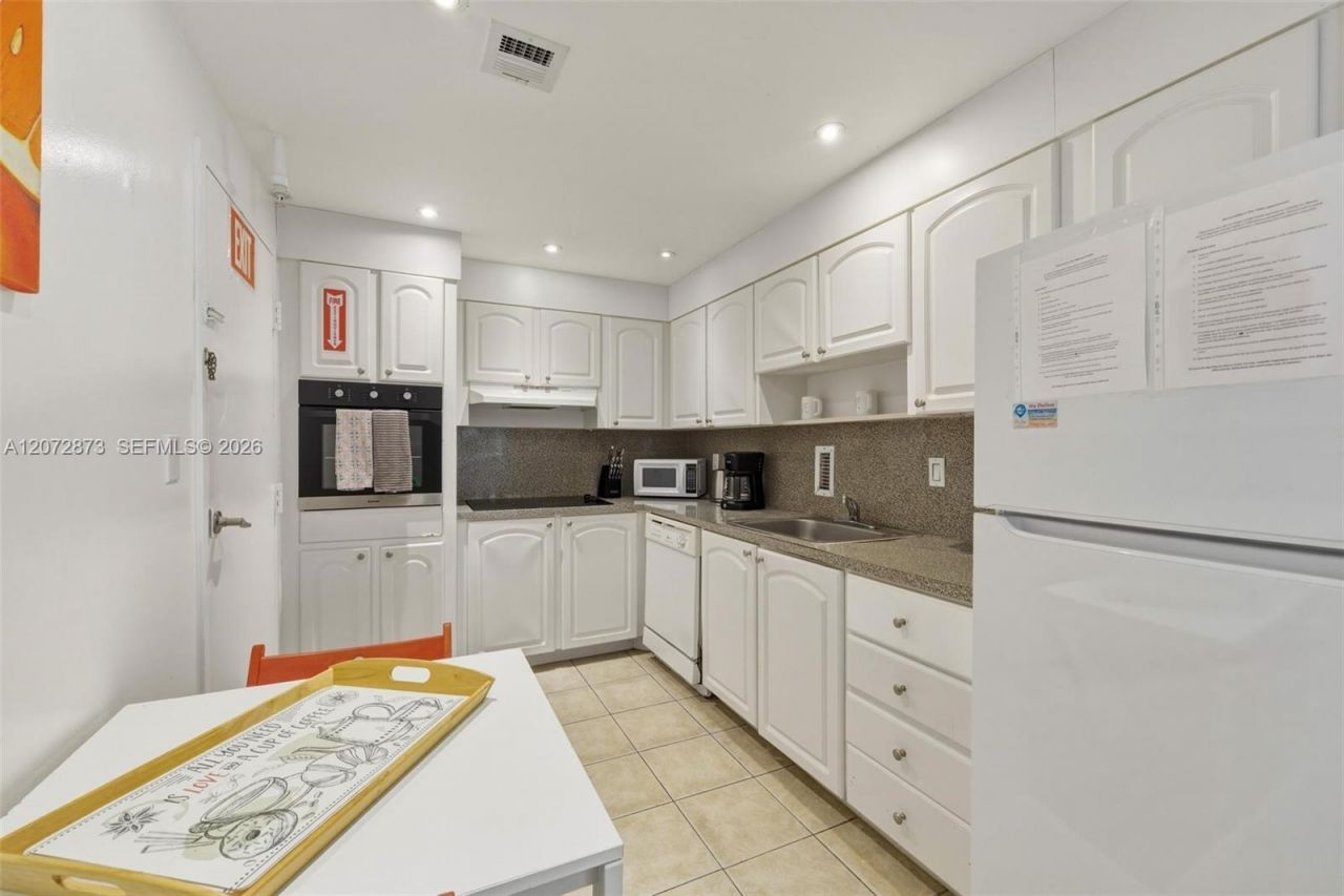 3901 S Ocean Dr , Unit 3E, Hollywood, FL 33019 Photo