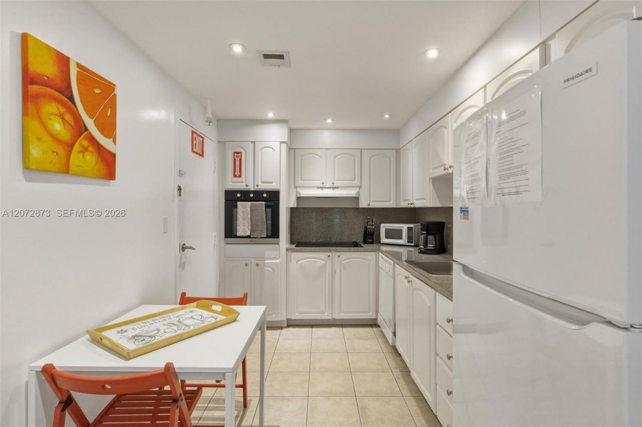 3901 S Ocean Dr , Unit 3E, Hollywood, FL 33019 Photo
