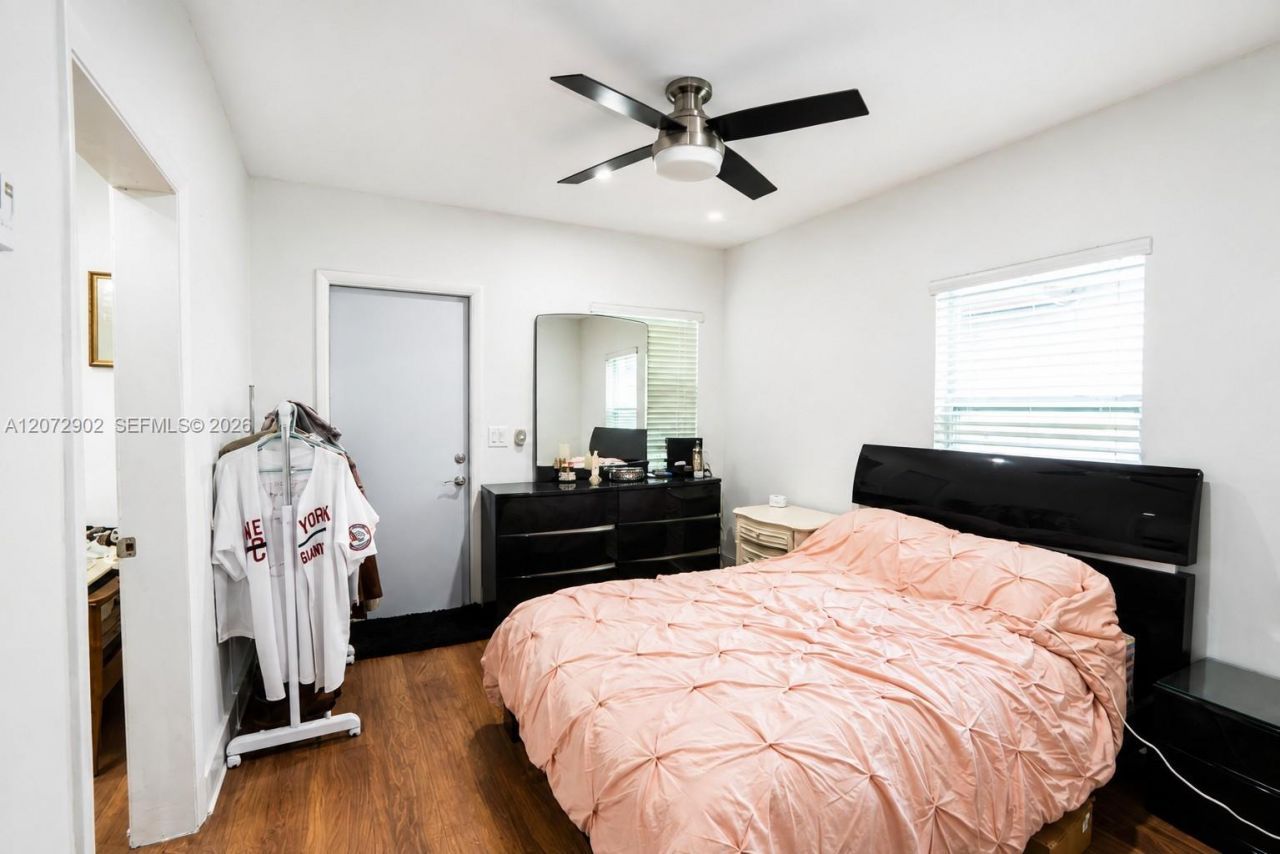 3085 & 3083 SW 17th St, Miami, FL 33145 Photo