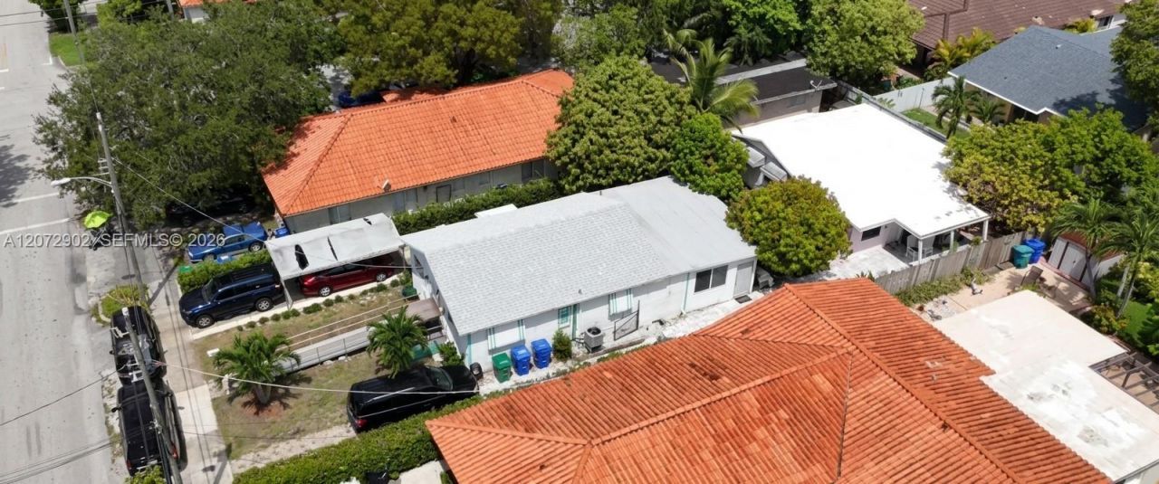 3085 & 3083 SW 17th St, Miami, FL 33145 Photo