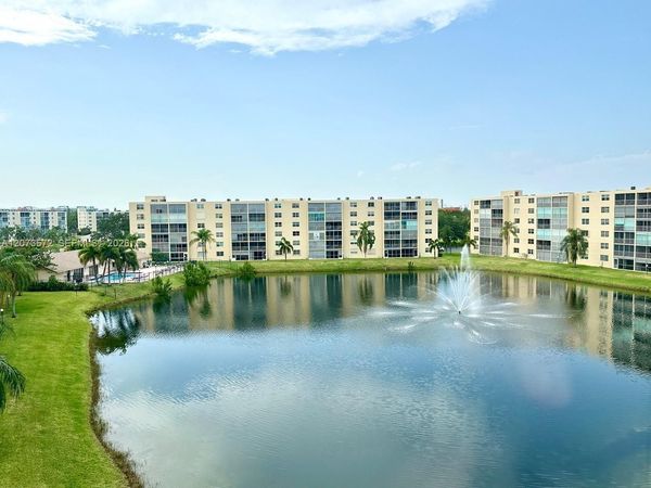 441 SE 3rd St, Unit 501, Dania Beach, FL 33004
