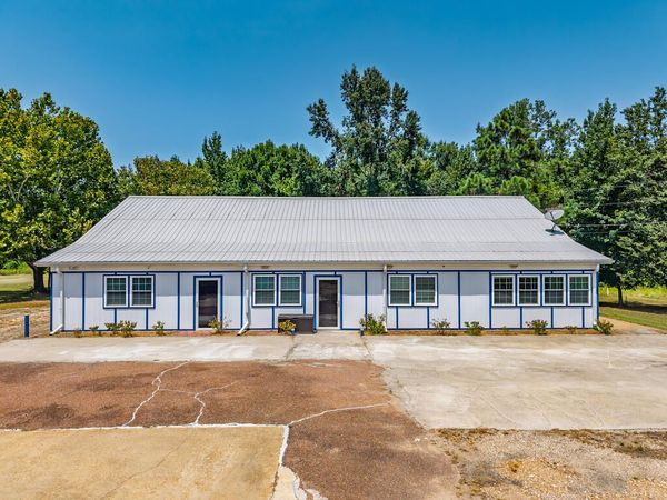 23645 Highway 35, Batesville, MS 38606