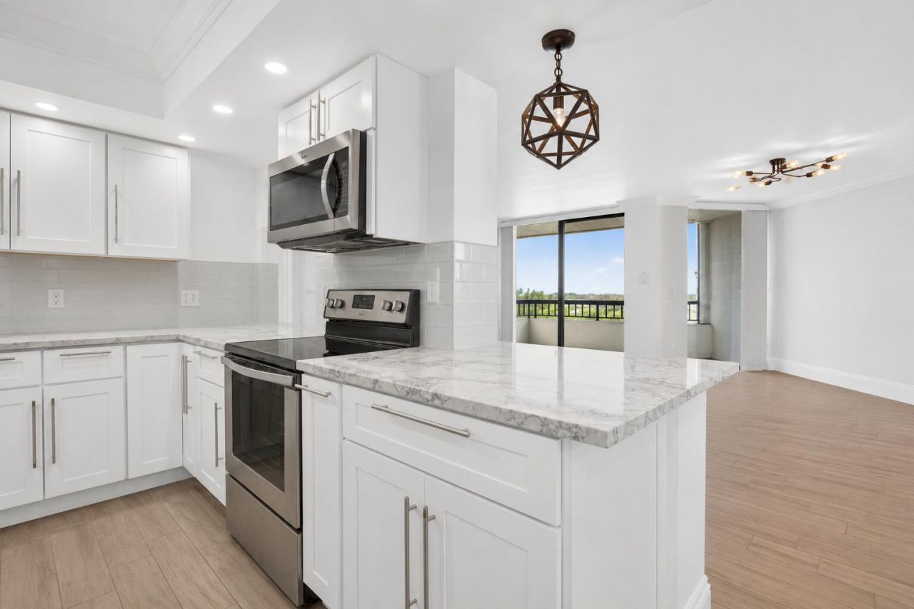 6372 La Costa Drive, Unit 501, Boca Raton, FL 33433 Photo