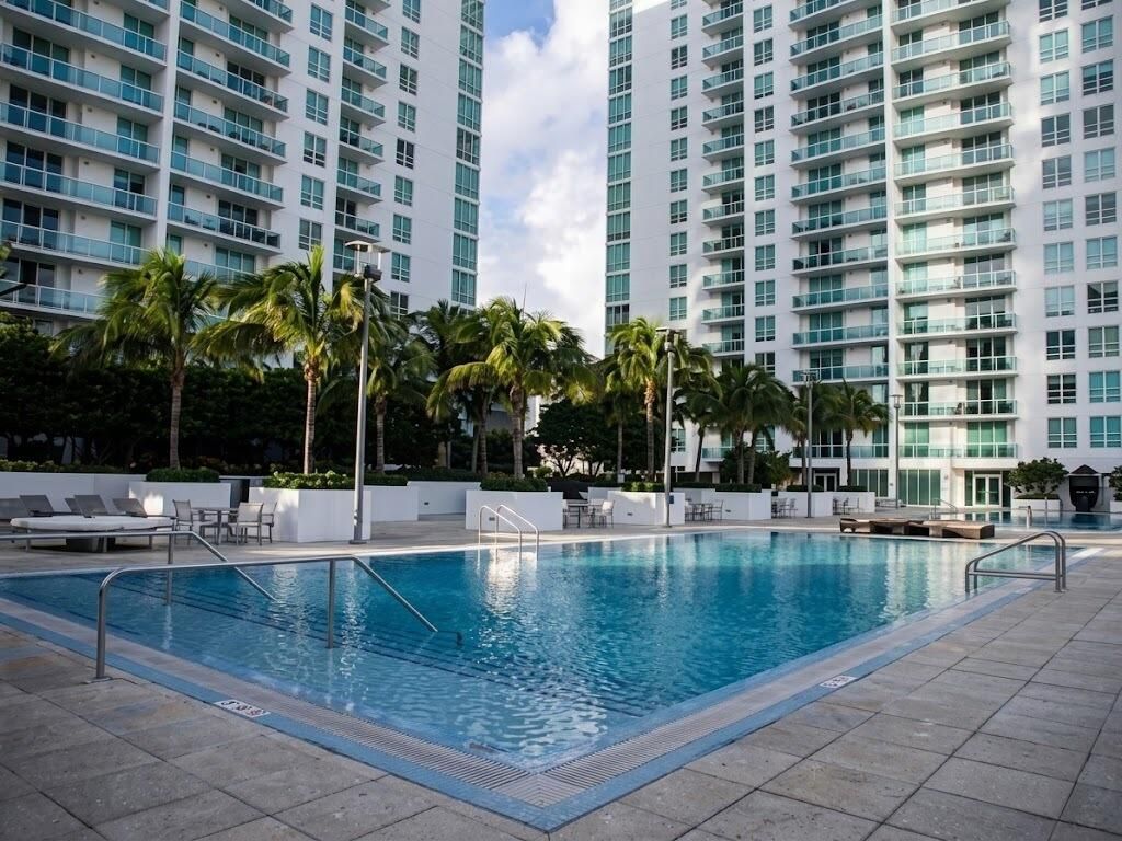 31 SE 5th Street, Unit 202, Miami, FL 33131 Photo