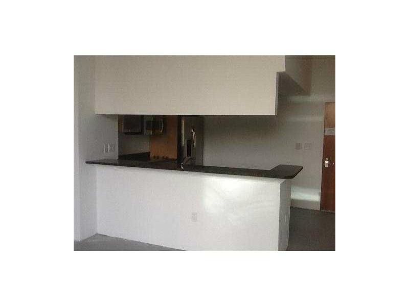 31 SE 5th Street, Unit 202, Miami, FL 33131 Photo