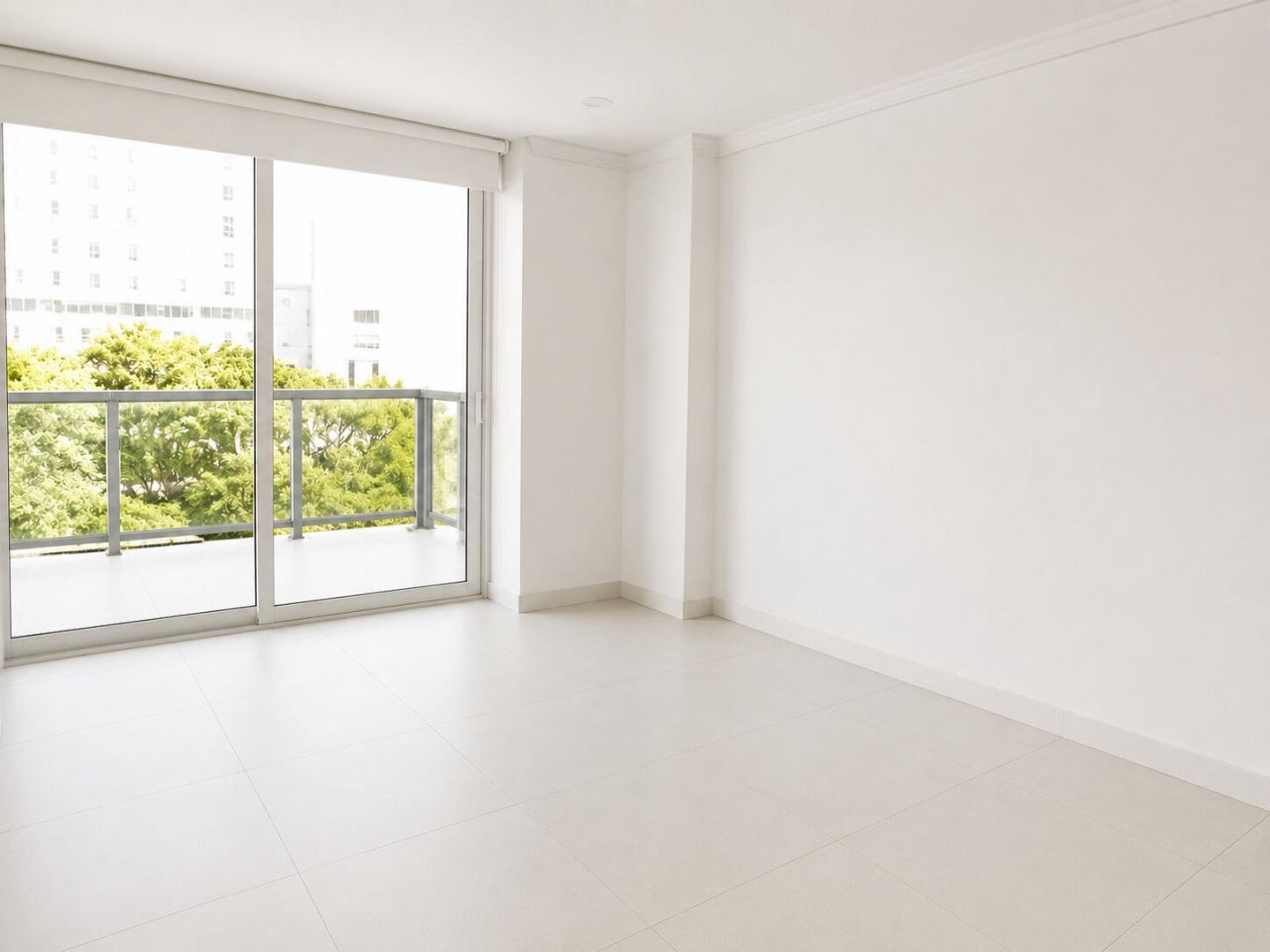 31 SE 5th Street, Unit 202, Miami, FL 33131 Photo