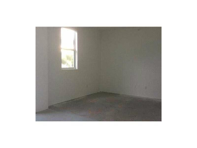 31 SE 5th Street, Unit 202, Miami, FL 33131 Photo