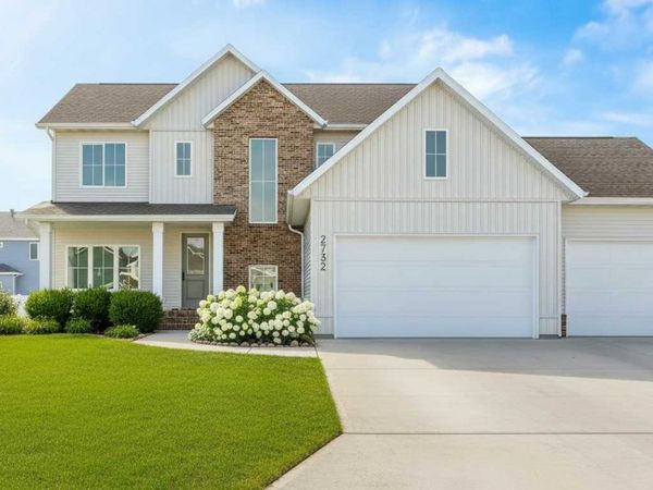 4725 11th Street W, West Fargo, ND 58078