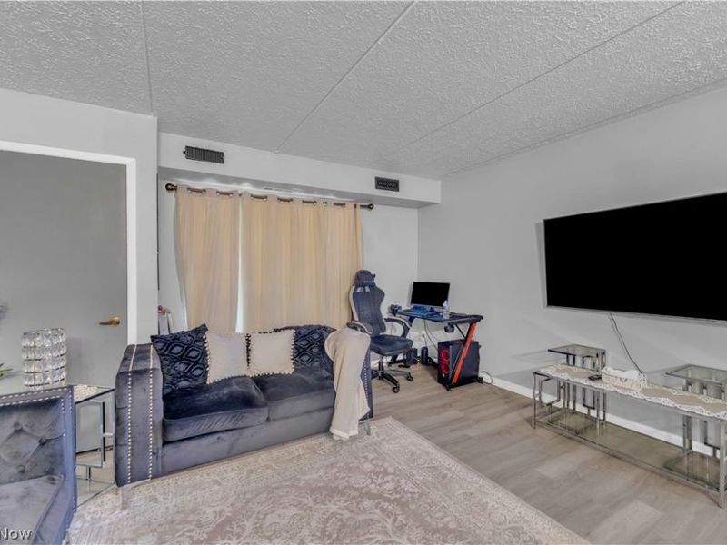 4849 Grace Road, Unit 125, North Olmsted, OH 44070 Photo 17