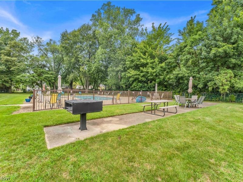 4849 Grace Road, Unit 125, North Olmsted, OH 44070 Photo 27