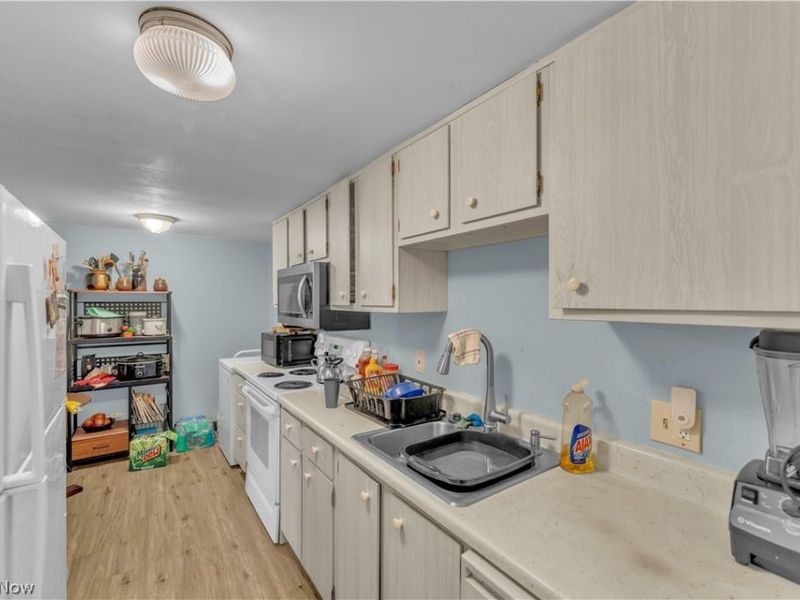 4849 Grace Road, Unit 228, North Olmsted, OH 44070 Photo 13