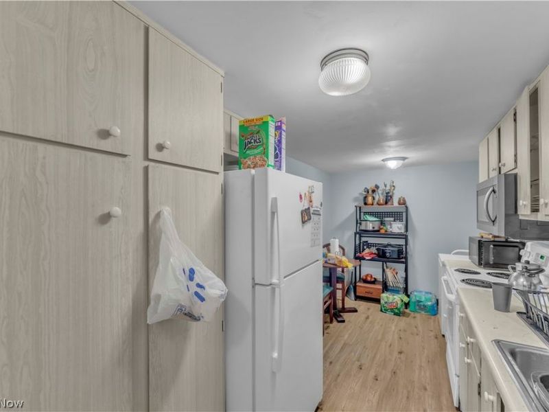 4849 Grace Road, Unit 228, North Olmsted, OH 44070 Photo 14