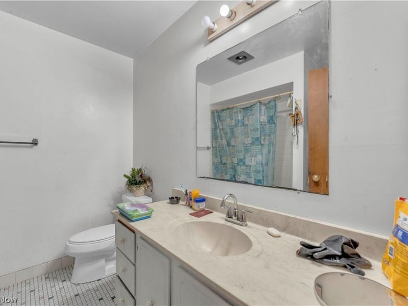 4849 Grace Road, Unit 228, North Olmsted, OH 44070 Photo 20