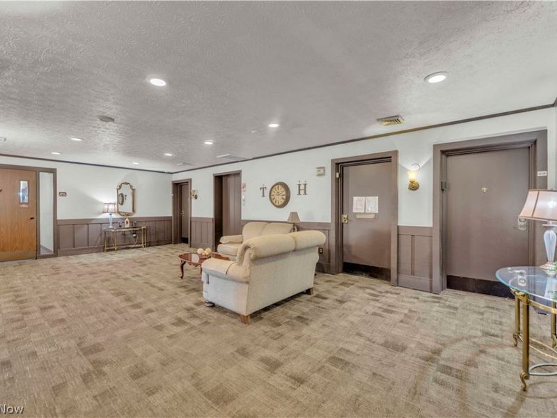 4849 Grace Road , Unit 228, North Olmsted, OH 44070 Photo 5
