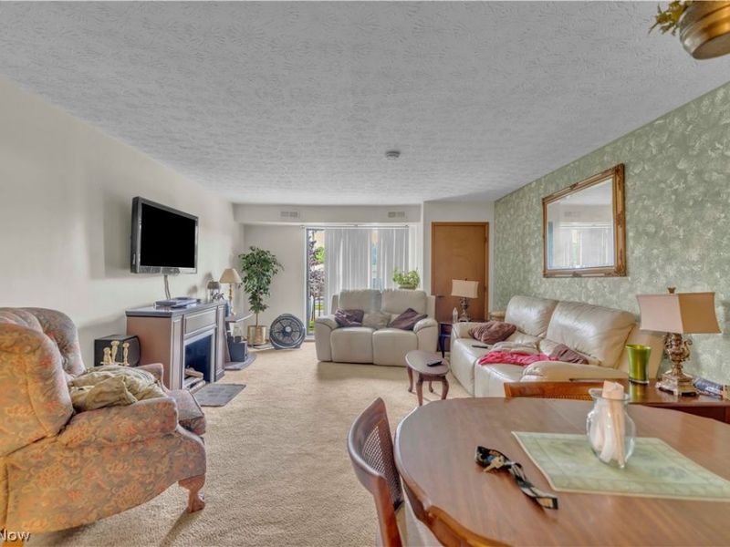 4849 Grace Road, Unit 228, North Olmsted, OH 44070 Photo 9