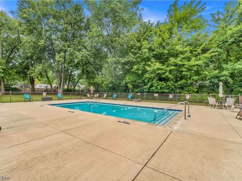 4849 Grace Road , Unit 235, North Olmsted, OH 44070 Photo 8