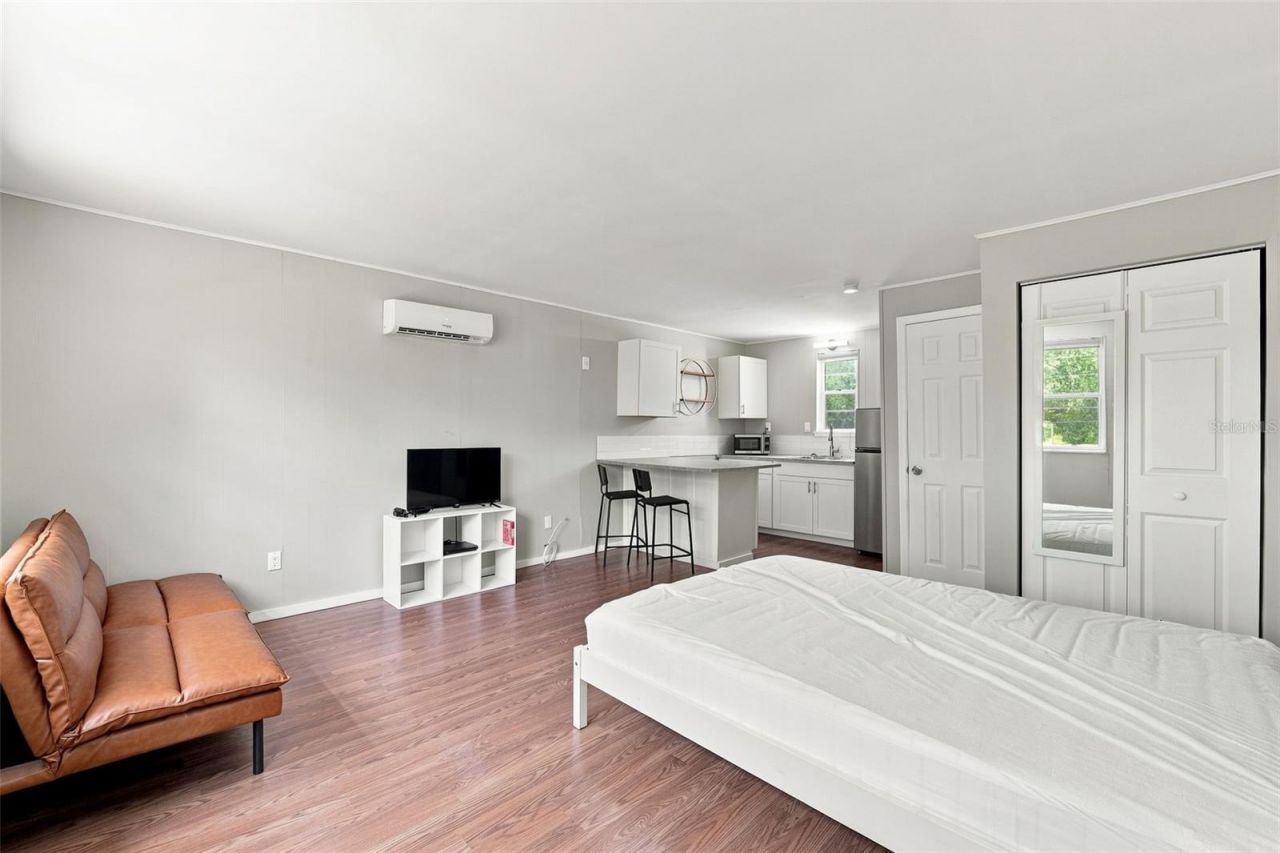 6027 1st Avenue N, Unit B, Saint Petersburg, FL 33710 Photo