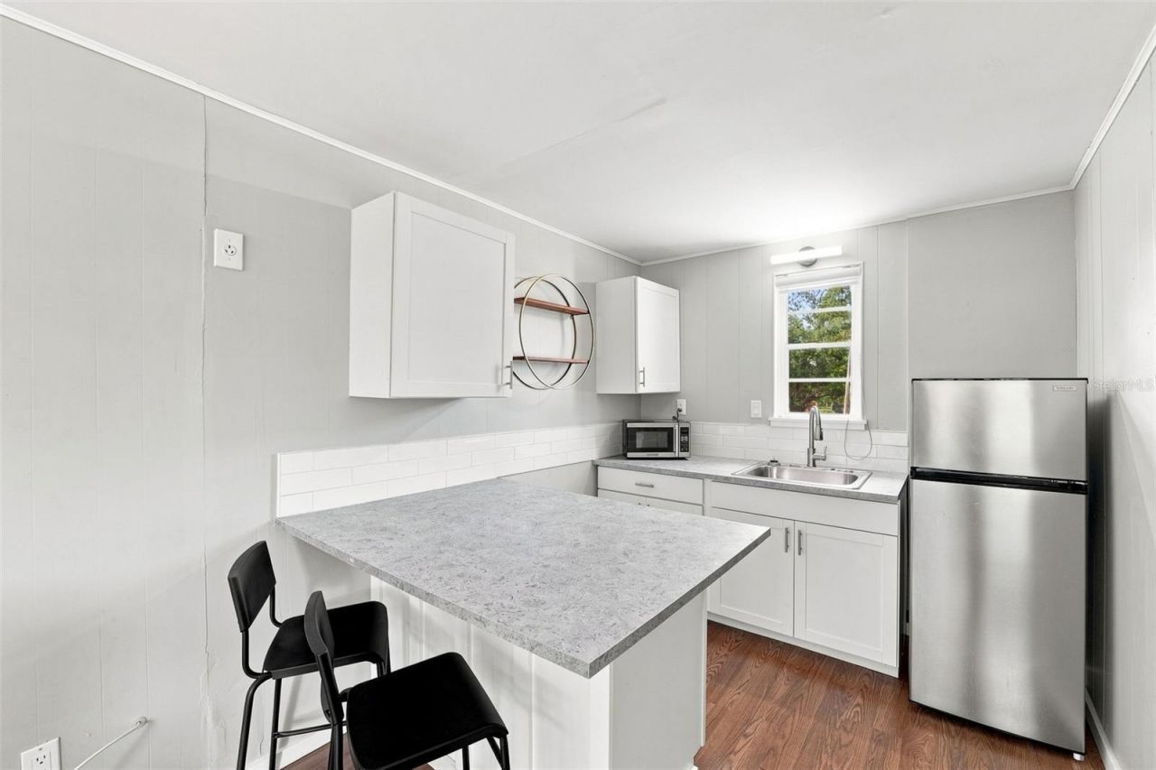6027 1st Avenue N, Unit B, Saint Petersburg, FL 33710 Photo