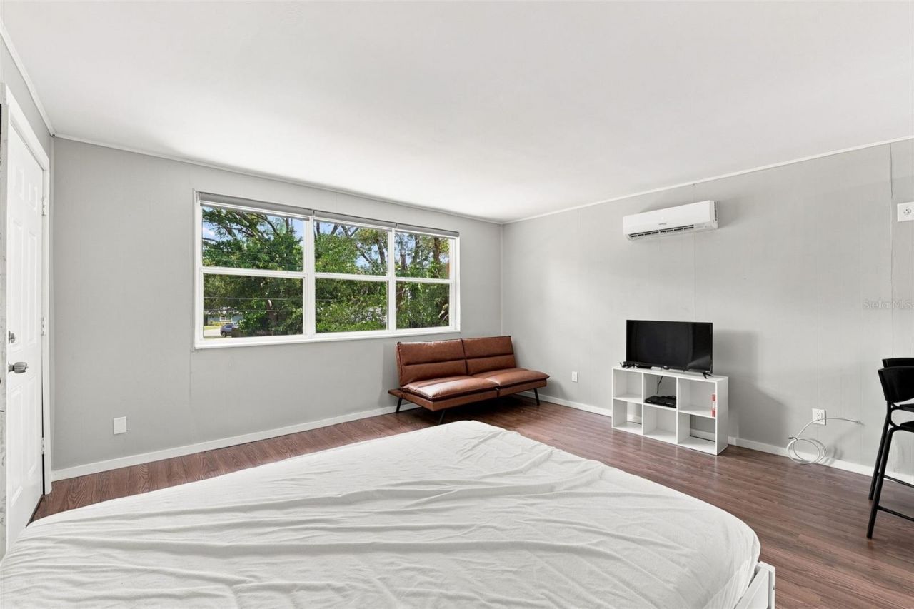 6027 1st Avenue N, Unit B, Saint Petersburg, FL 33710 Photo