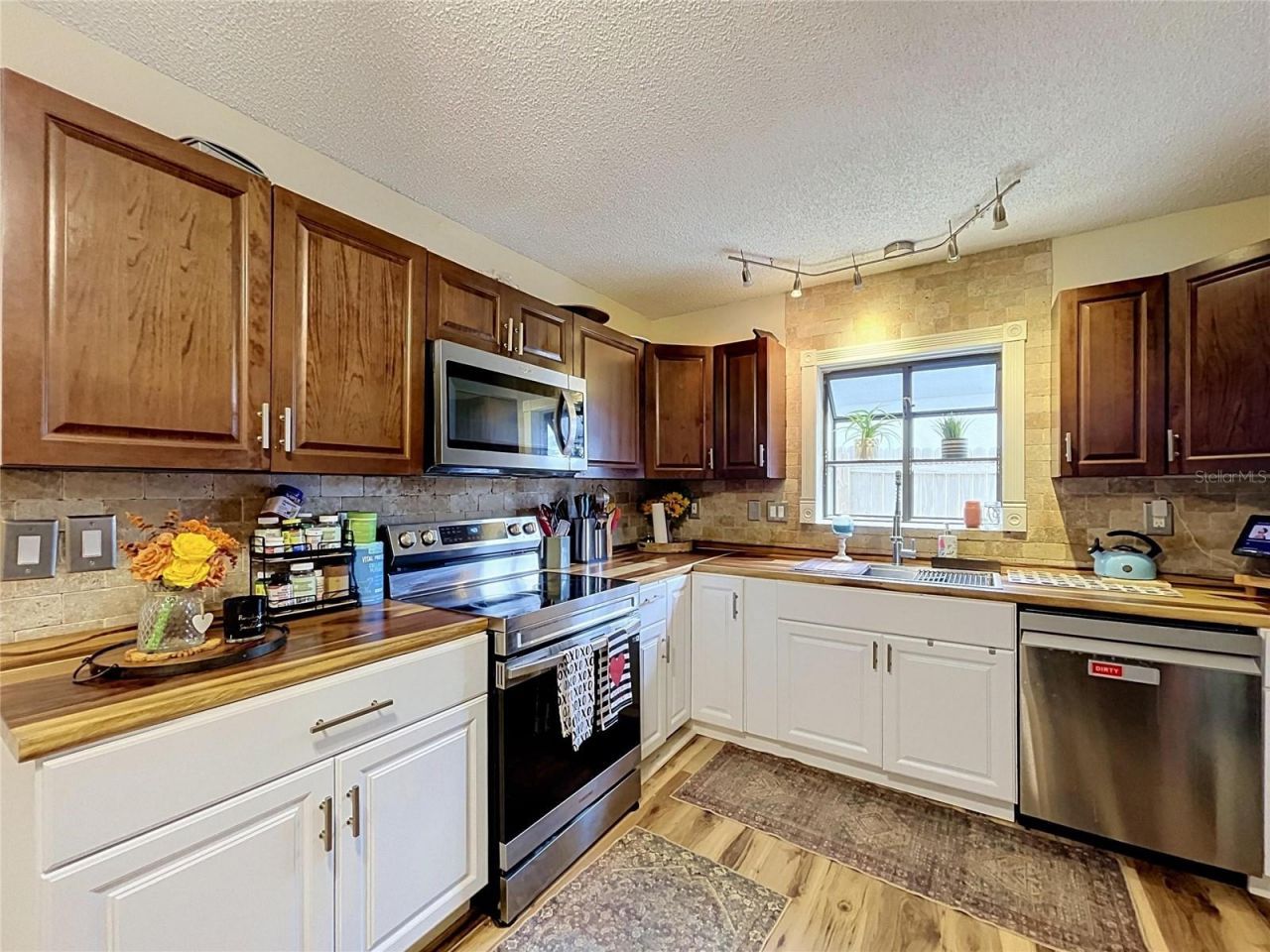 6250 Cedarbrook Drive N, Pinellas Park, FL 33782 Photo