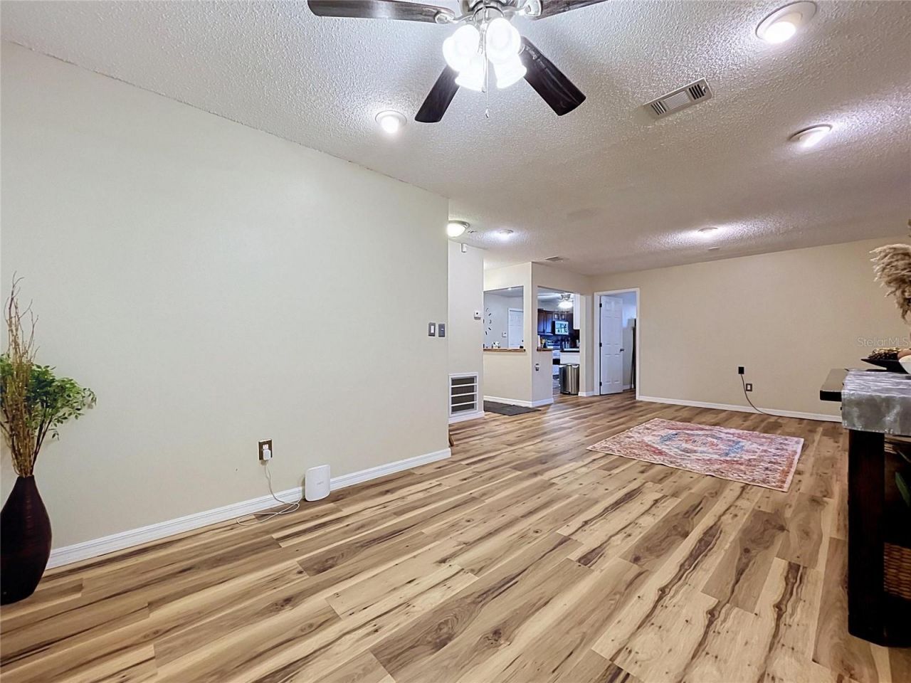 6250 Cedarbrook Drive N, Pinellas Park, FL 33782 Photo