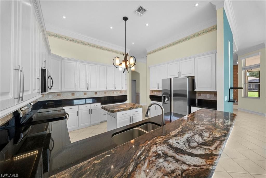1034 Port Orange Way, Naples, FL 34120 Photo