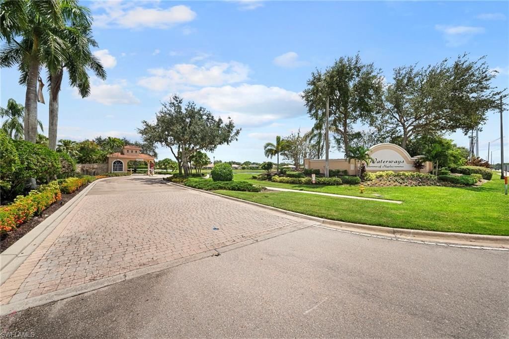 1034 Port Orange Way, Naples, FL 34120 Photo