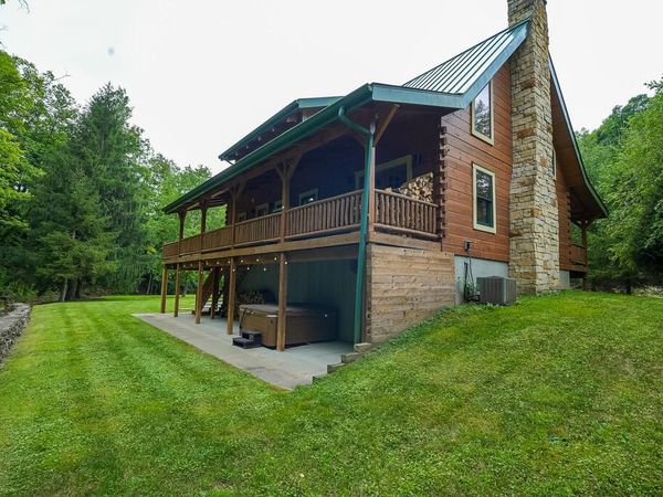 691 Peters Run Road, Wheeling, WV 26003